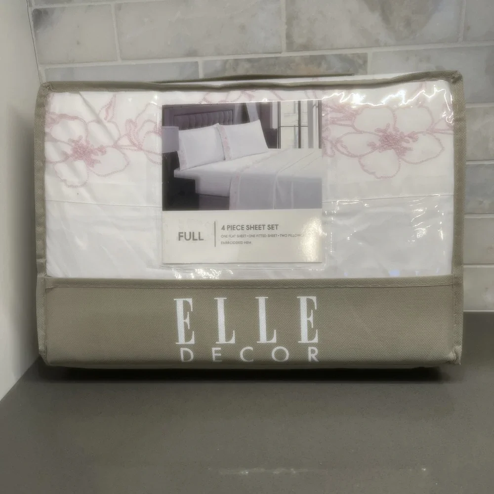 NEW-ELLE DECOR four piece sheet set 